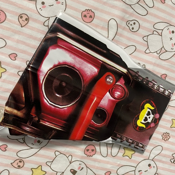 Lollipop Chainsaw Promo Items Inflatable Chainsaw and Metal Nick Head Keychain - Picture 8 of 16